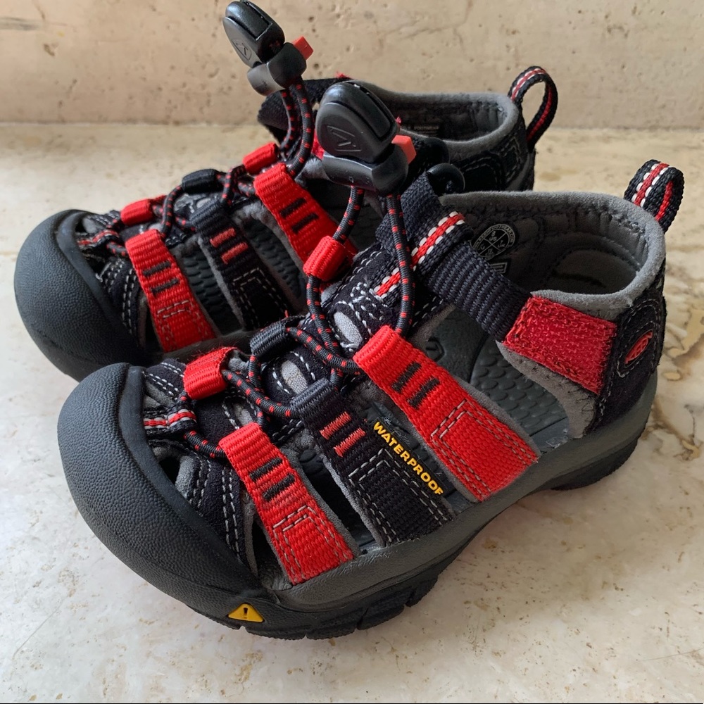 Keen children’s water sandal